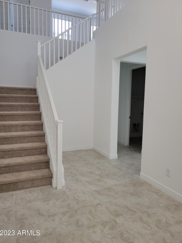 10945 E Thunderbolt Ave - Photo 6 of 18