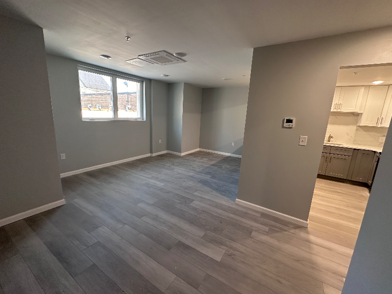 140 S Easton Rd #205 - Photo 4 of 9