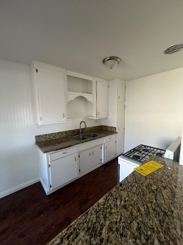 370 358, 362, 366,W. Truslow Ave #358-3 - Photo 6 of 10