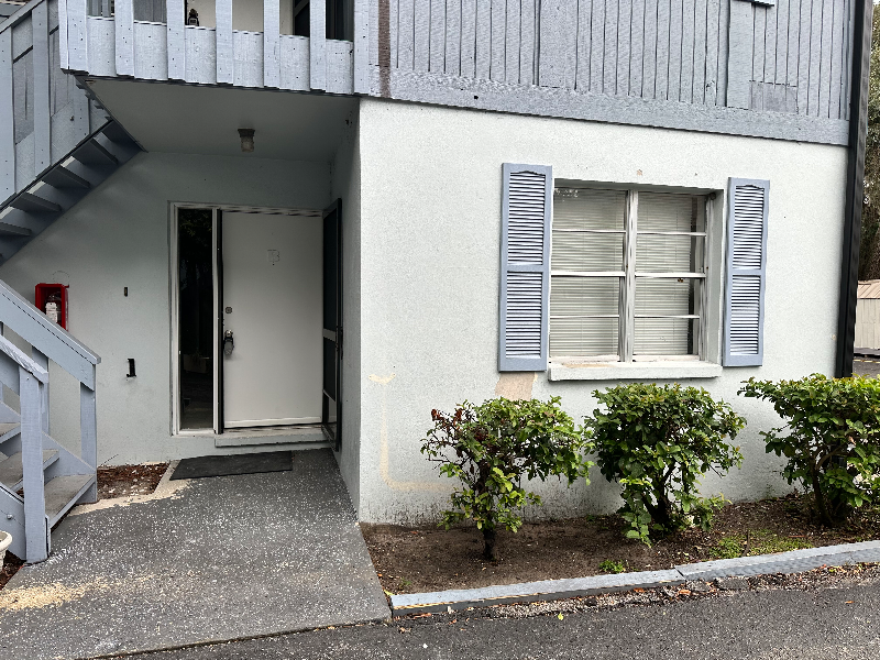 9208 North Connechusett Road #B - Photo 3 of 10