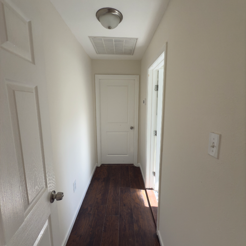 1624 Farragut St - Photo 5 of 14