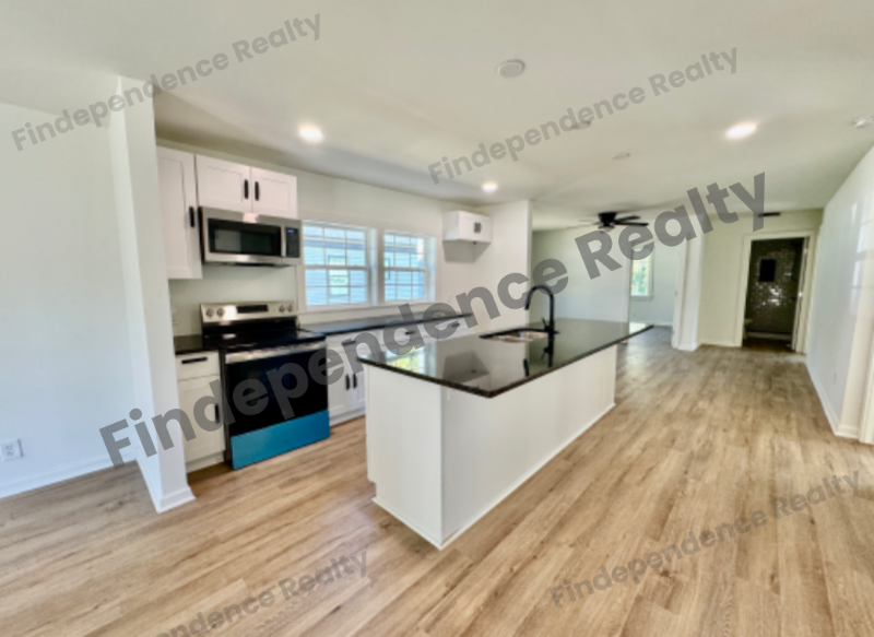 351 Fox St Sw - Photo 3 of 12