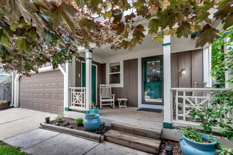 573 Entrada Dr - Photo 4 of 16