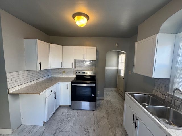 2449 Fairport Avenue - Photo 2 of 5