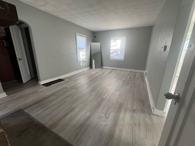 2449 Fairport Avenue - Photo 4 of 5