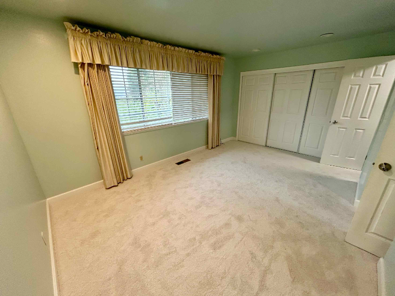 1180 Sierra Vista Way - Photo 7 of 20