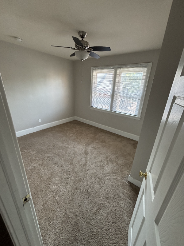 2408 Moerlein Ave - Photo 6 of 10