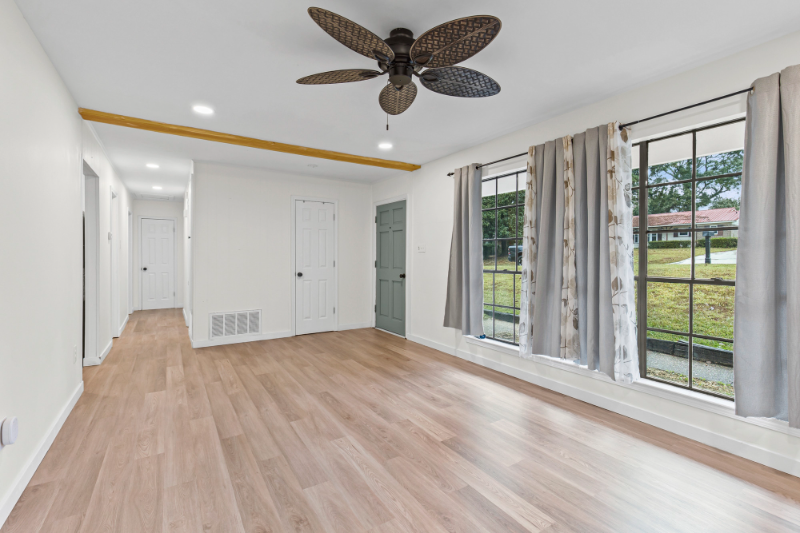 5925 Couton Dr - Photo 3 of 20