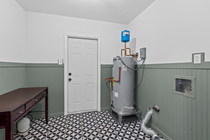 5925 Couton Dr - Photo 6 of 20