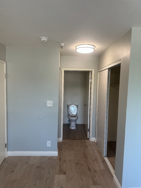 5811 Tujunga Ave #202 - Photo 2 of 8