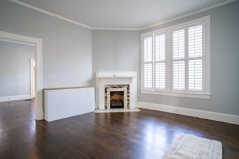 758 Lake Ave Ne - Photo 2 of 13