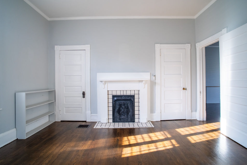 758 Lake Ave Ne - Photo 3 of 13