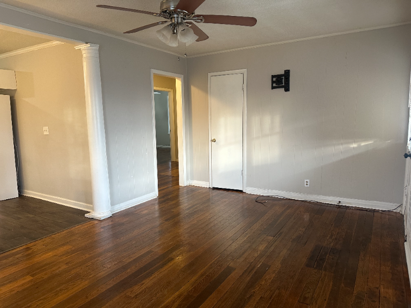 407 Ponroy Street - Photo 2 of 7