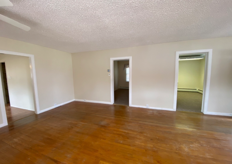 807 S 2nd St - Photo 6 of 7