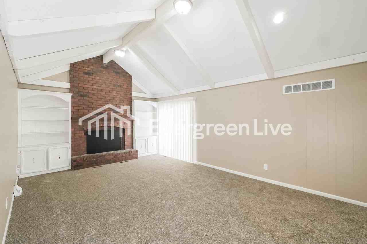 7509 E 127th St - Photo 3 of 16