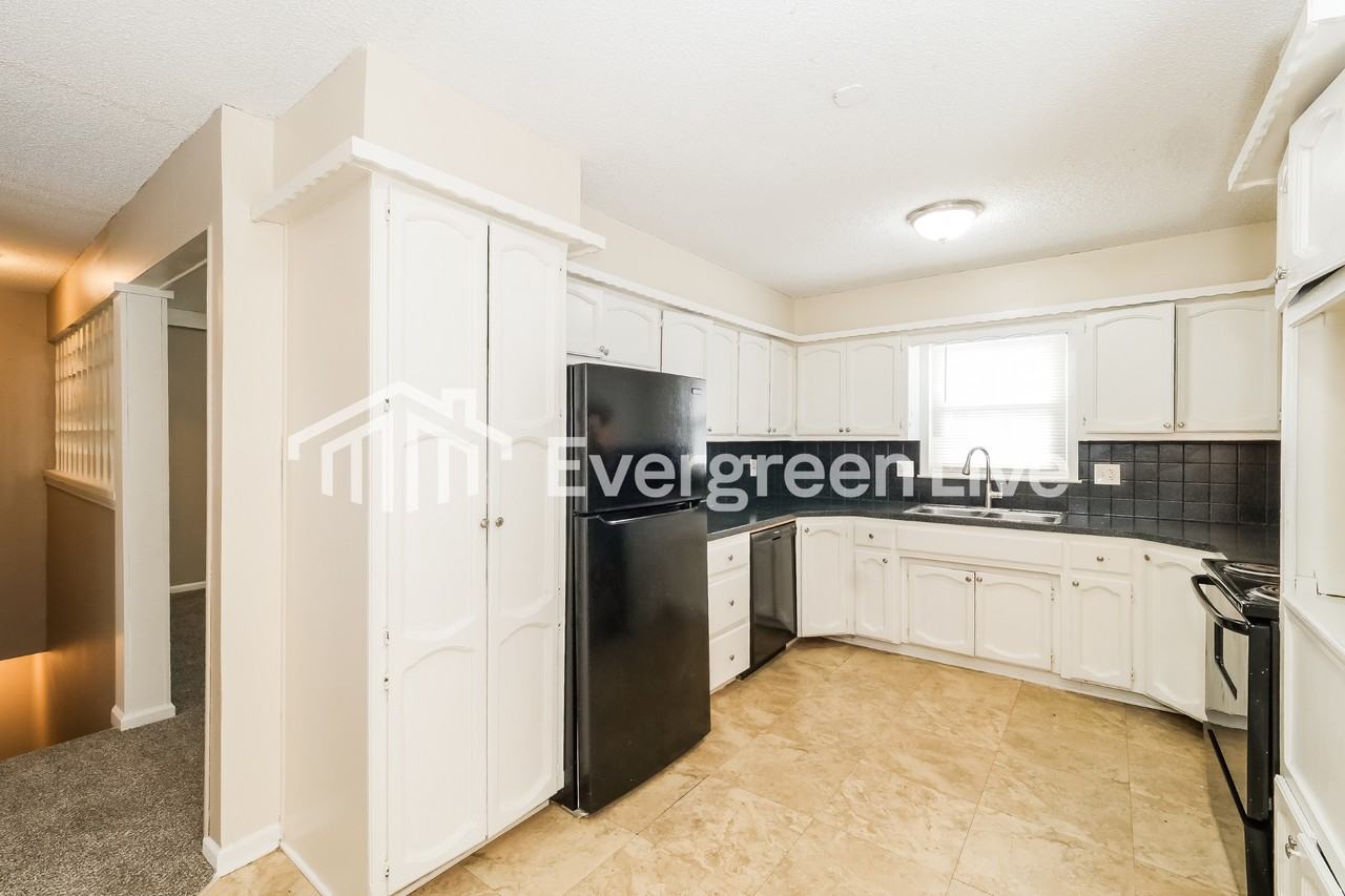 7509 E 127th St - Photo 6 of 16