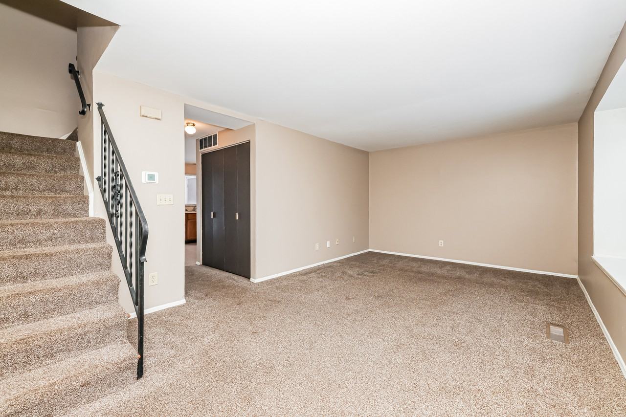 5877 Taylorsville Rd - Photo 4 of 16