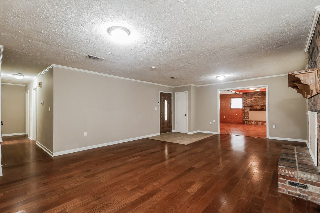 512 Crosskeys Dr - Photo 4 of 15