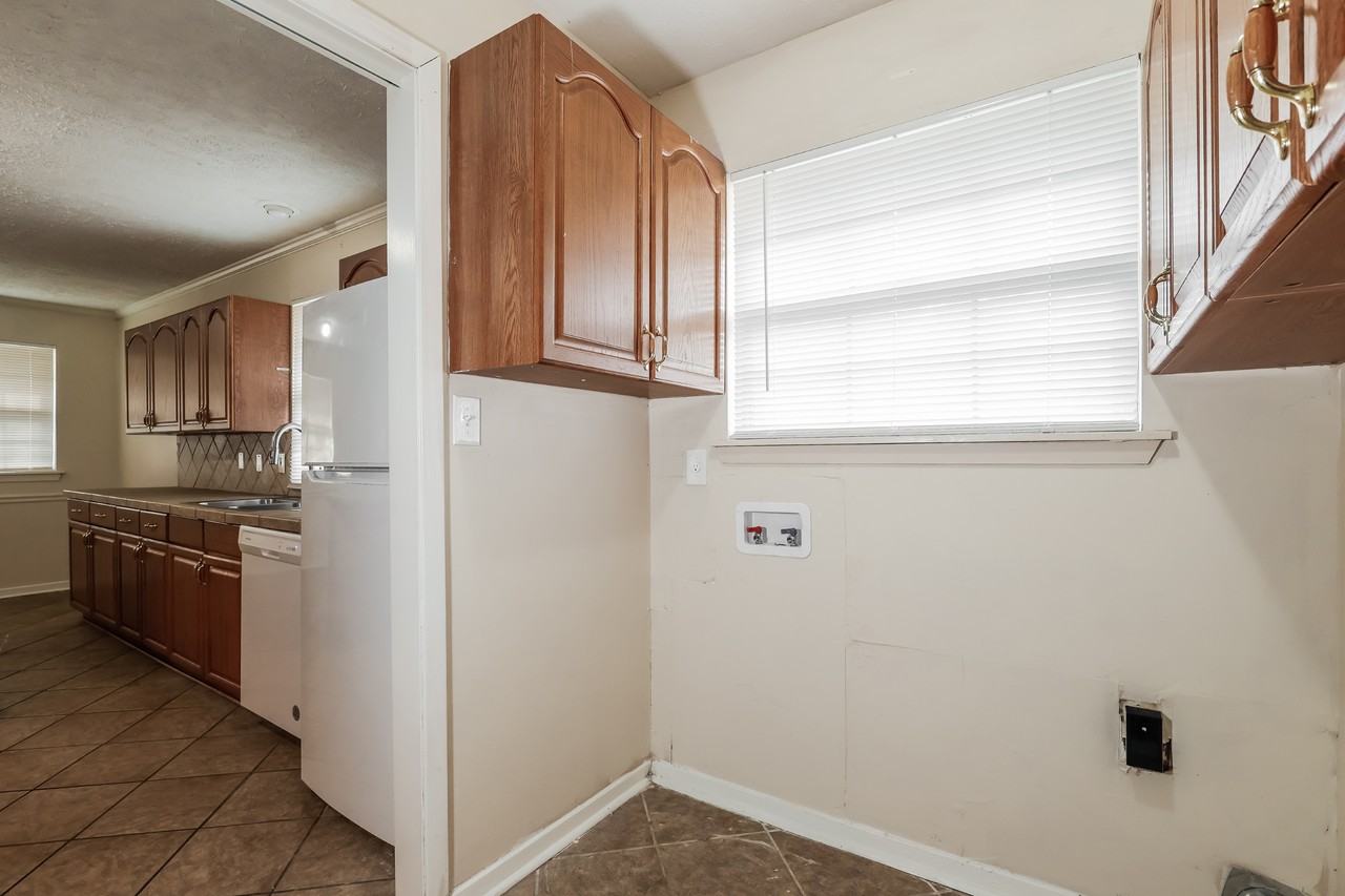 512 Crosskeys Dr - Photo 7 of 15