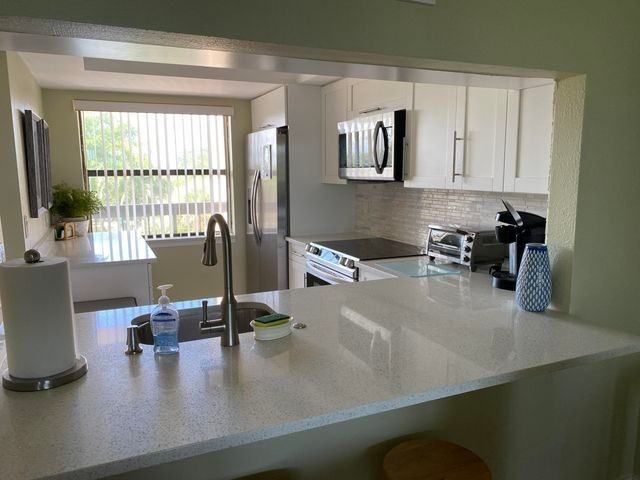 600 Egret Circle ##7401