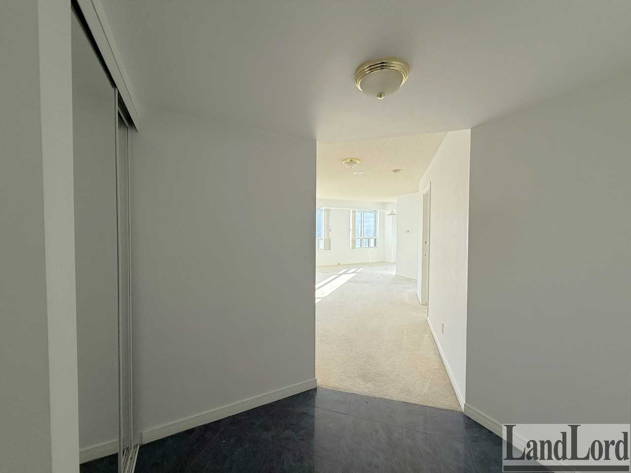 8 Hillcrest Ave #1917 - Photo 4 of 22