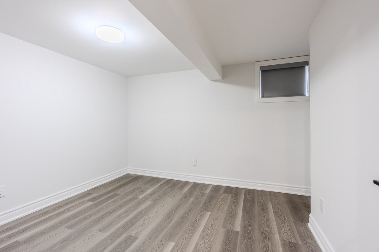 16 Doreen Court - Photo 7 of 14