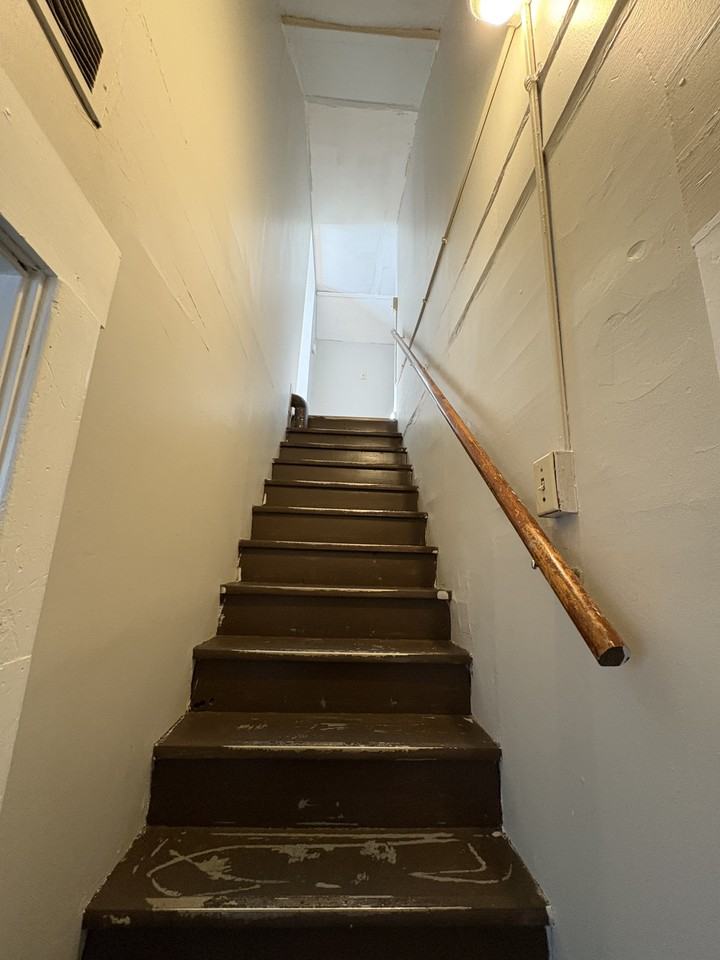 2916 West Meidroth Street - Photo 5 of 16