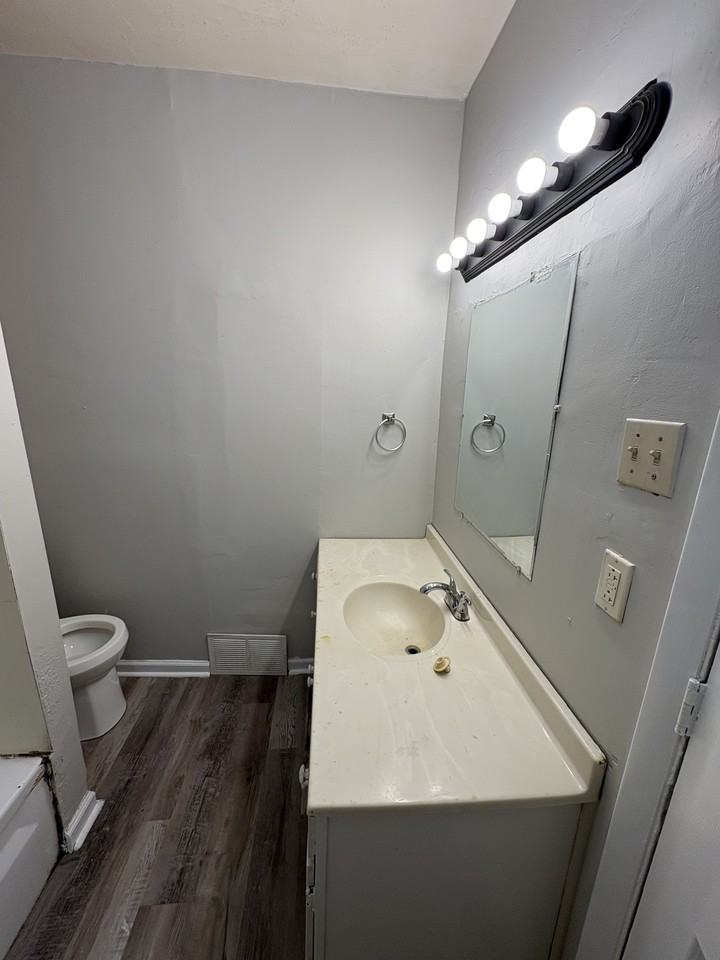 2916 West Meidroth Street - Photo 7 of 16