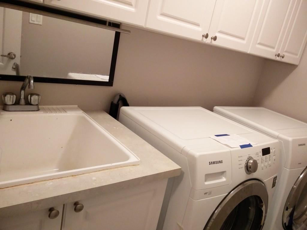 Bathurst St & Glencairn Ave #B - Photo 6 of 9