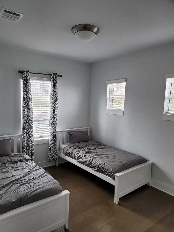 725 Hays St #NA - Photo 3 of 19