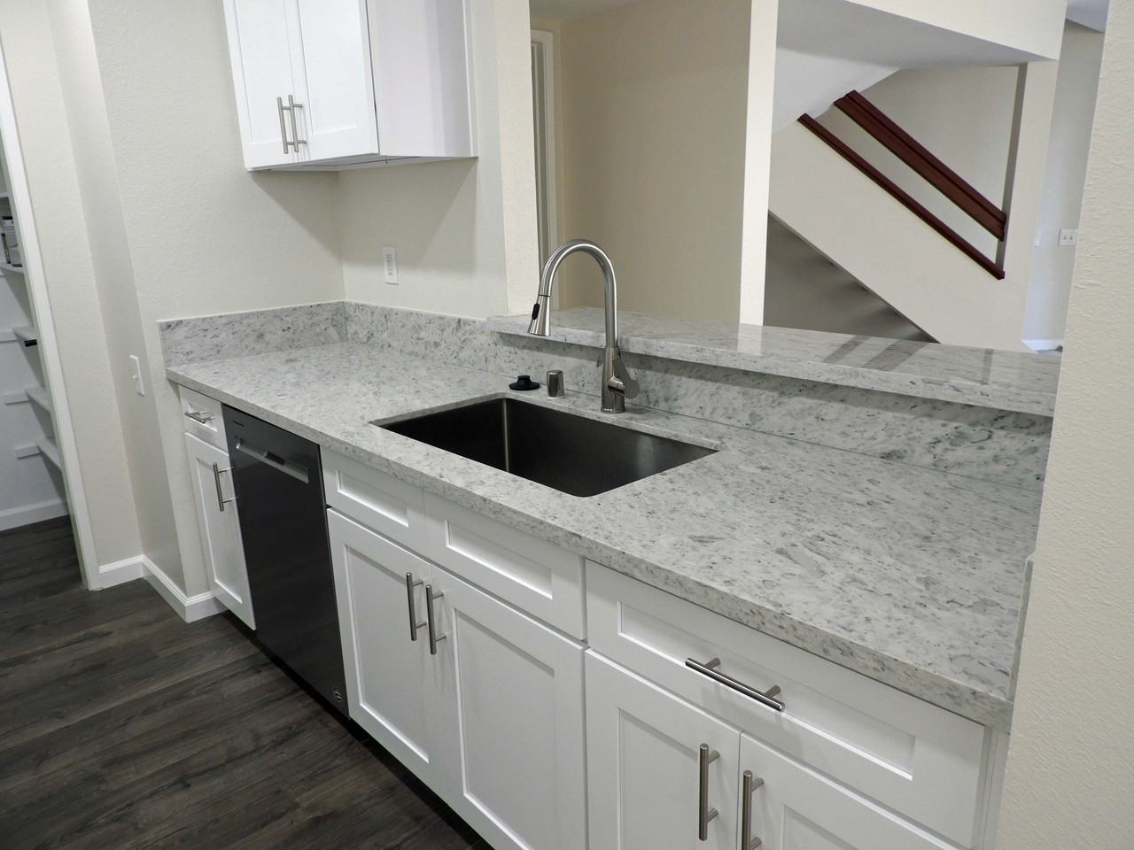 1109 Tivoli Lane #127 - Photo 7 of 11