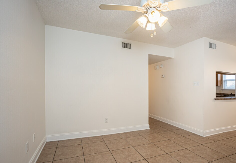 4520 Pontchartrain Dr #19 - Photo 2 of 6