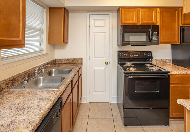 4520 Pontchartrain Dr #19 - Photo 6 of 6