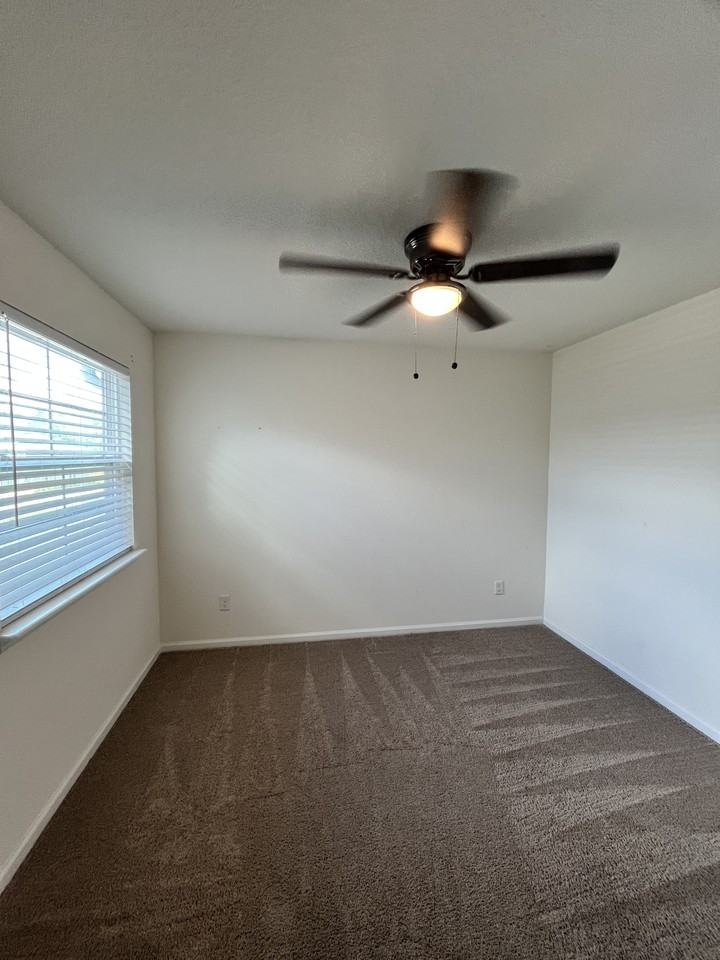 9877 Fiddleback Ln #9877 - Photo 3 of 18