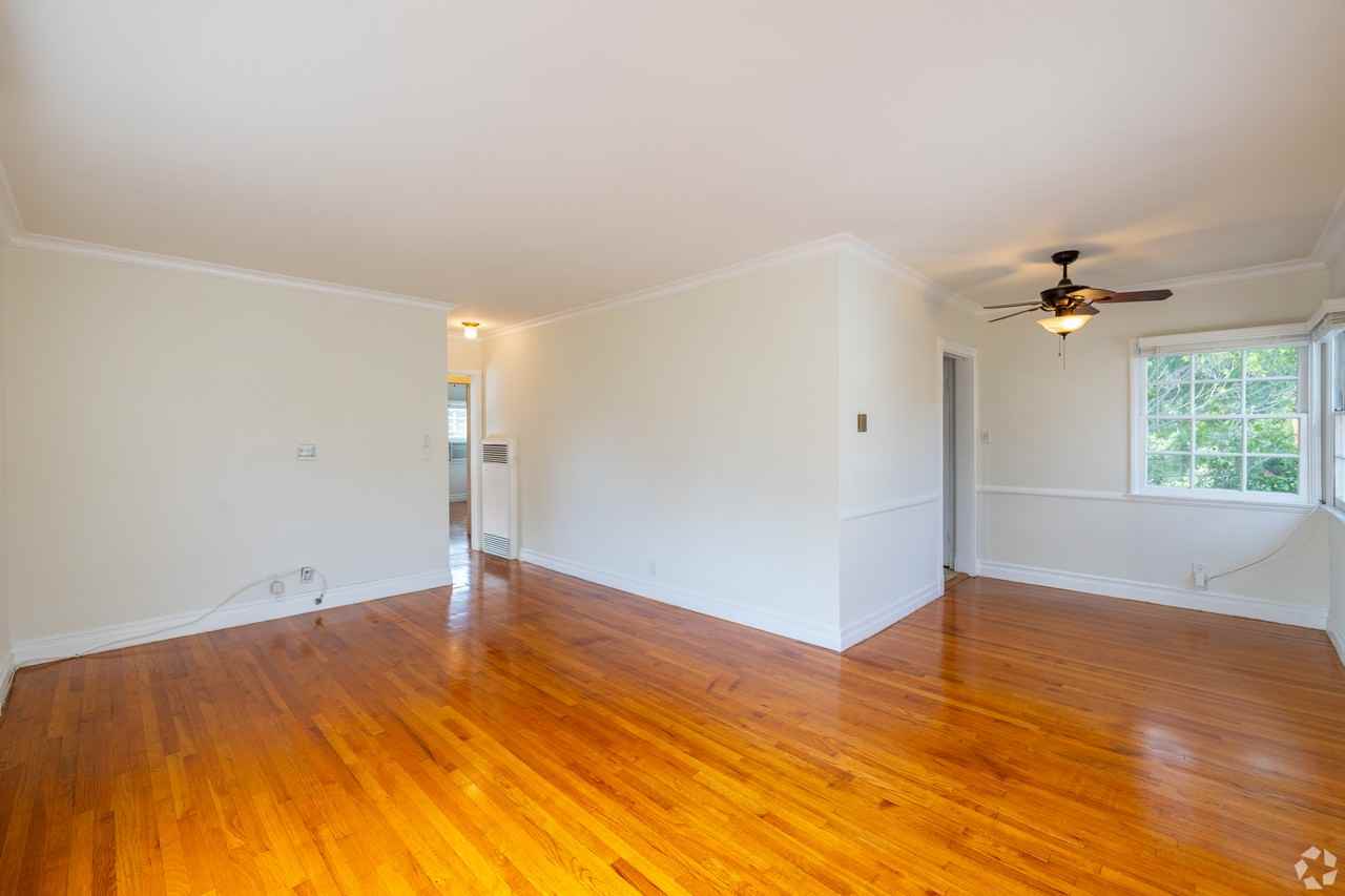 5025 Cahuenga Boulevard #5025 - Photo 4 of 21