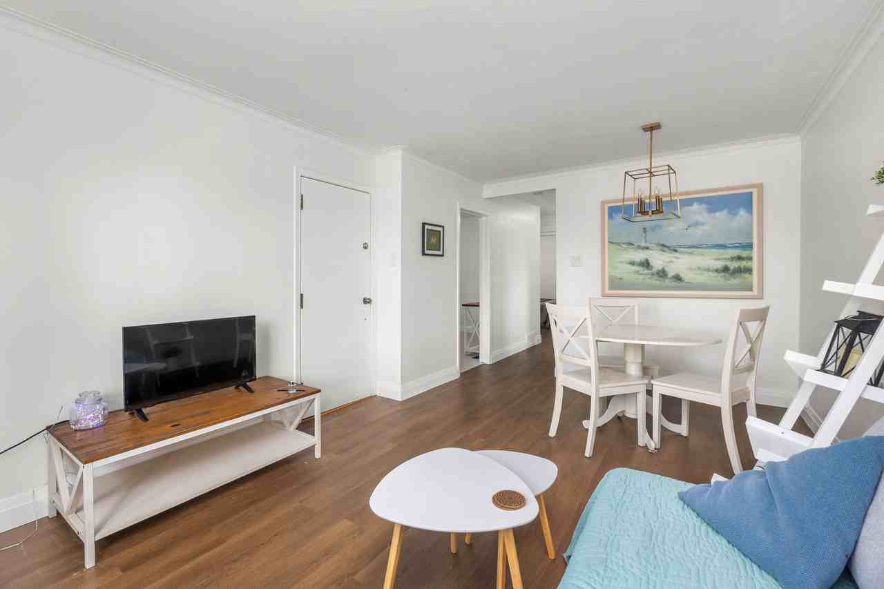 50 Rhydwen Avenue #2nd floor - Photo 3 of 15