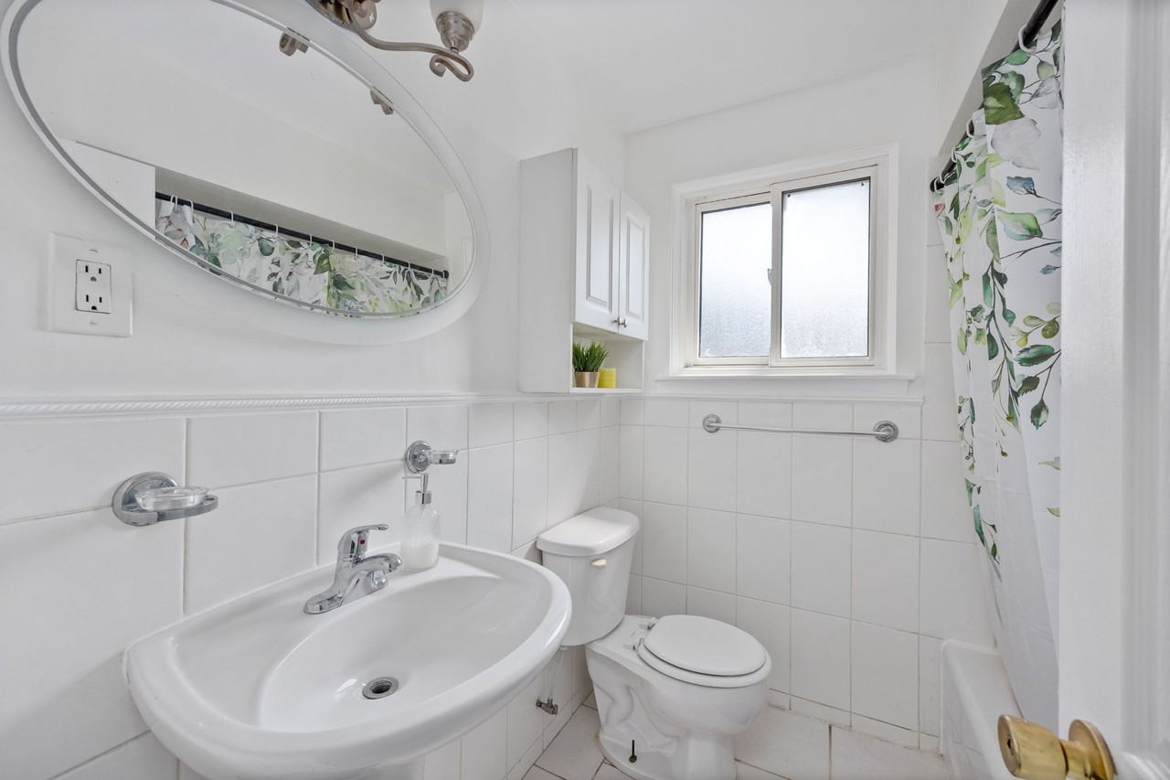 50 Rhydwen Avenue #2nd floor - Photo 4 of 12