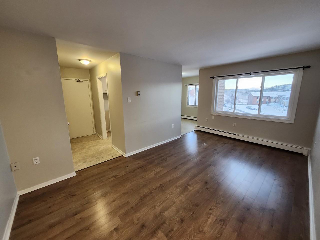 7 Reading Cres #8 - Photo 6 of 13