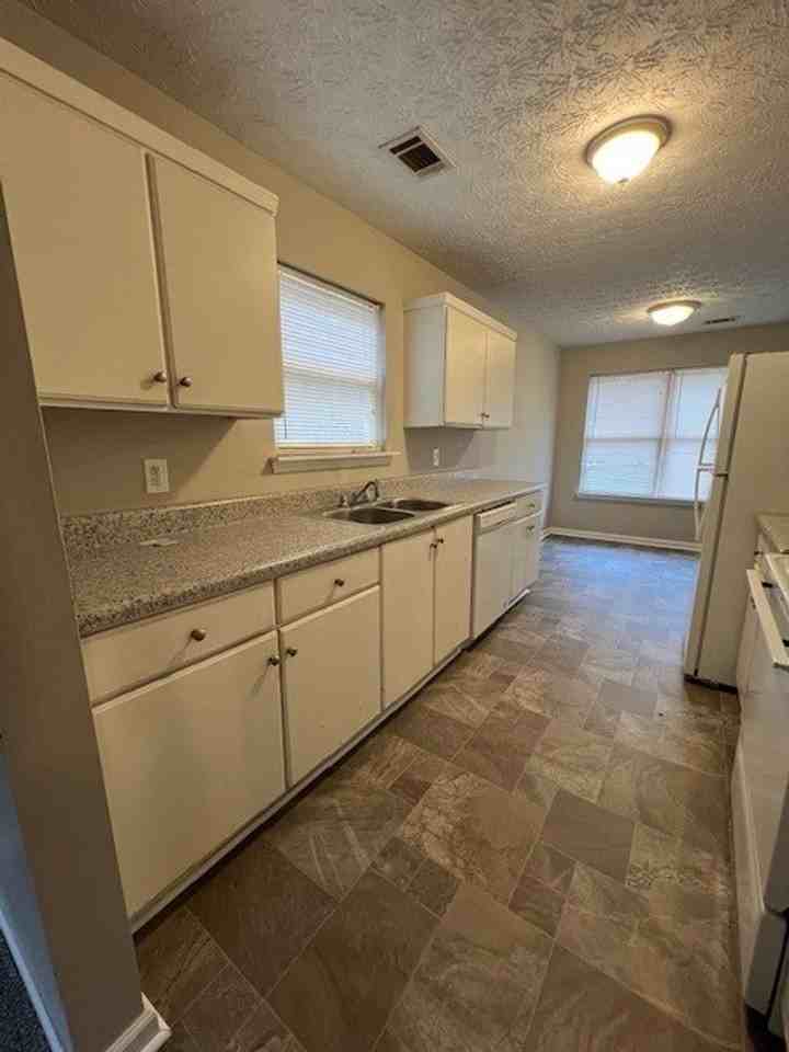 1244 Northview Ext - Photo 2 of 13