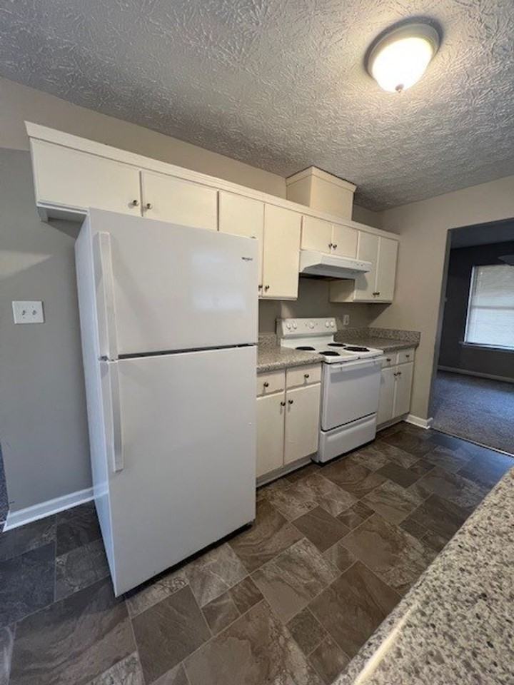 1244 Northview Ext - Photo 3 of 13