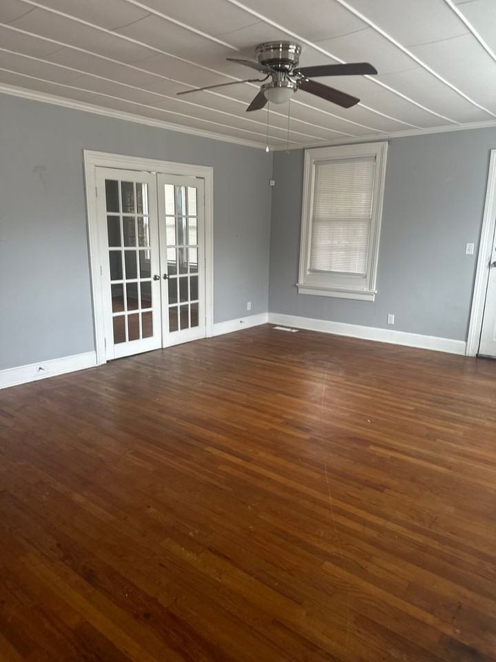 536 Heard Avenue - Photo 6 of 8