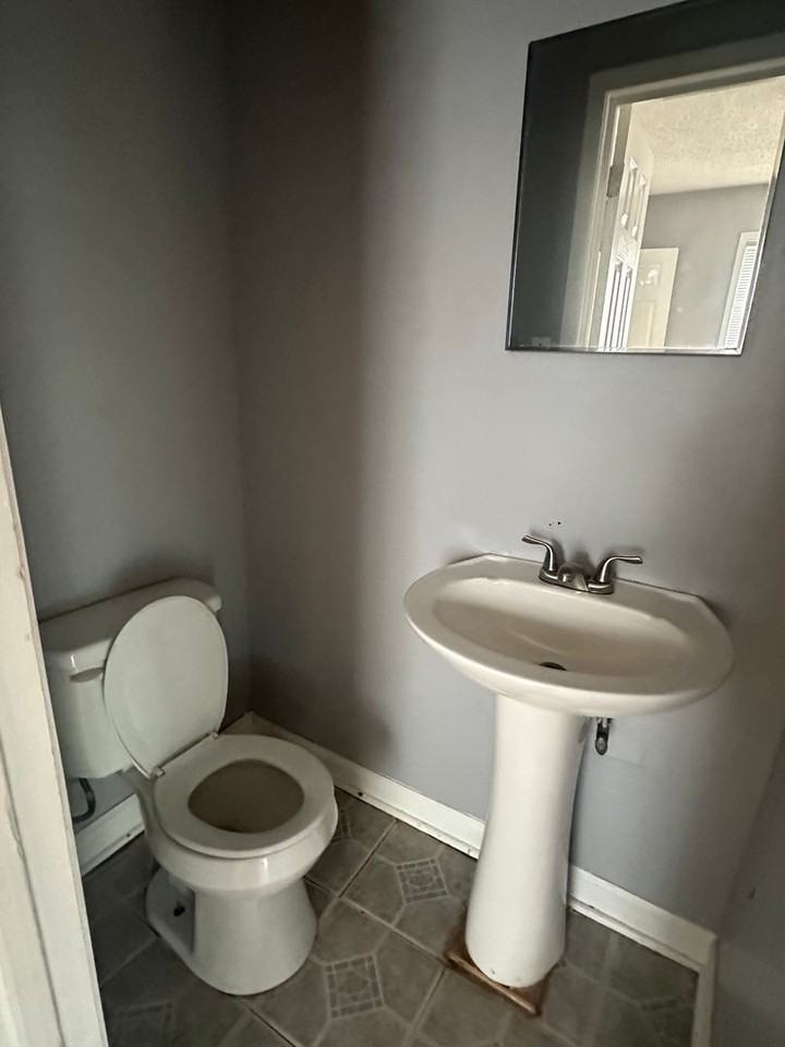 1710 Arlington Park - Photo 7 of 15