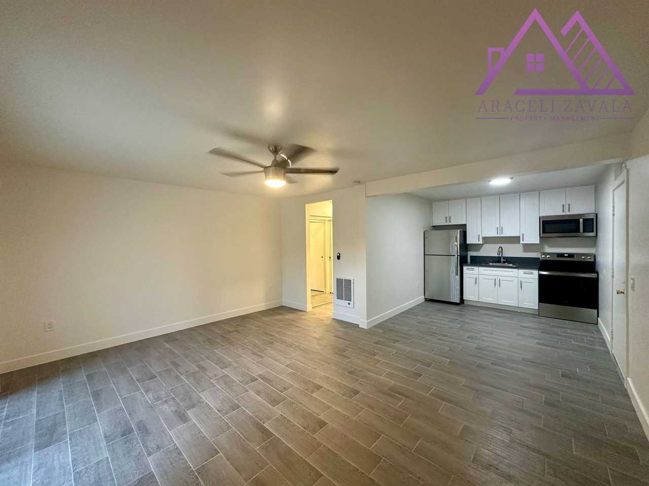 Manzana Studios & Loft Apartments - Photo 7 of 10