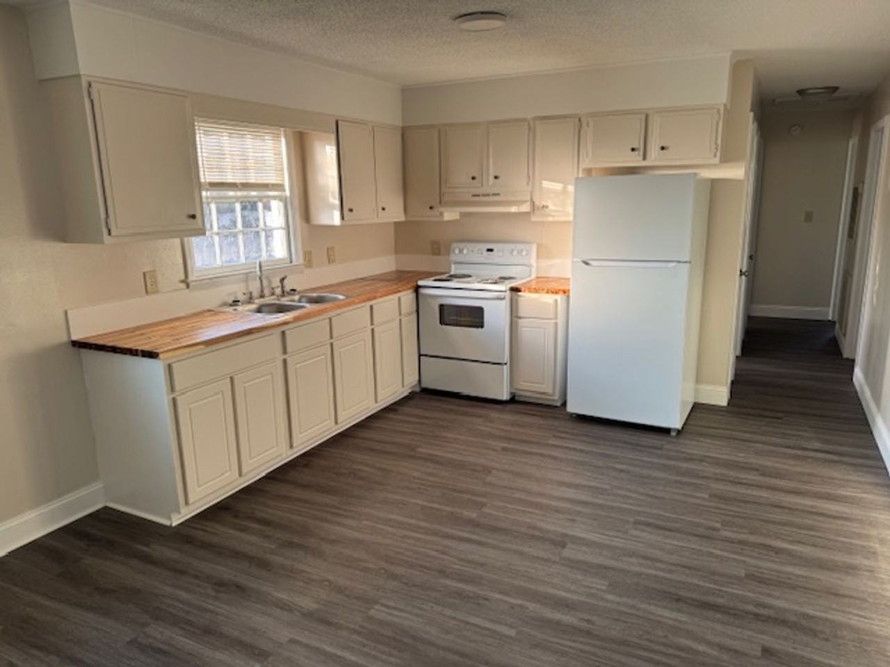 303 Tall Pine Road - Photo 3 of 11