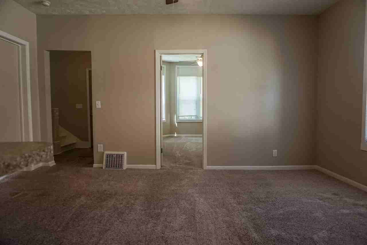 3059 T St - Photo 2 of 13