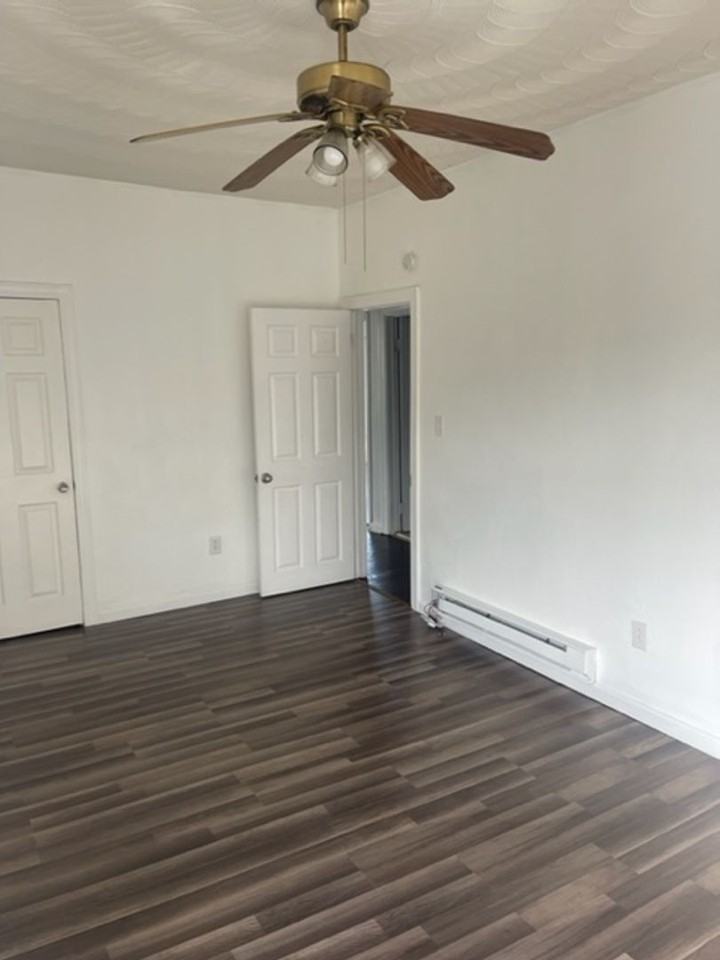 362 Ridgewell Ave - Photo 7 of 26