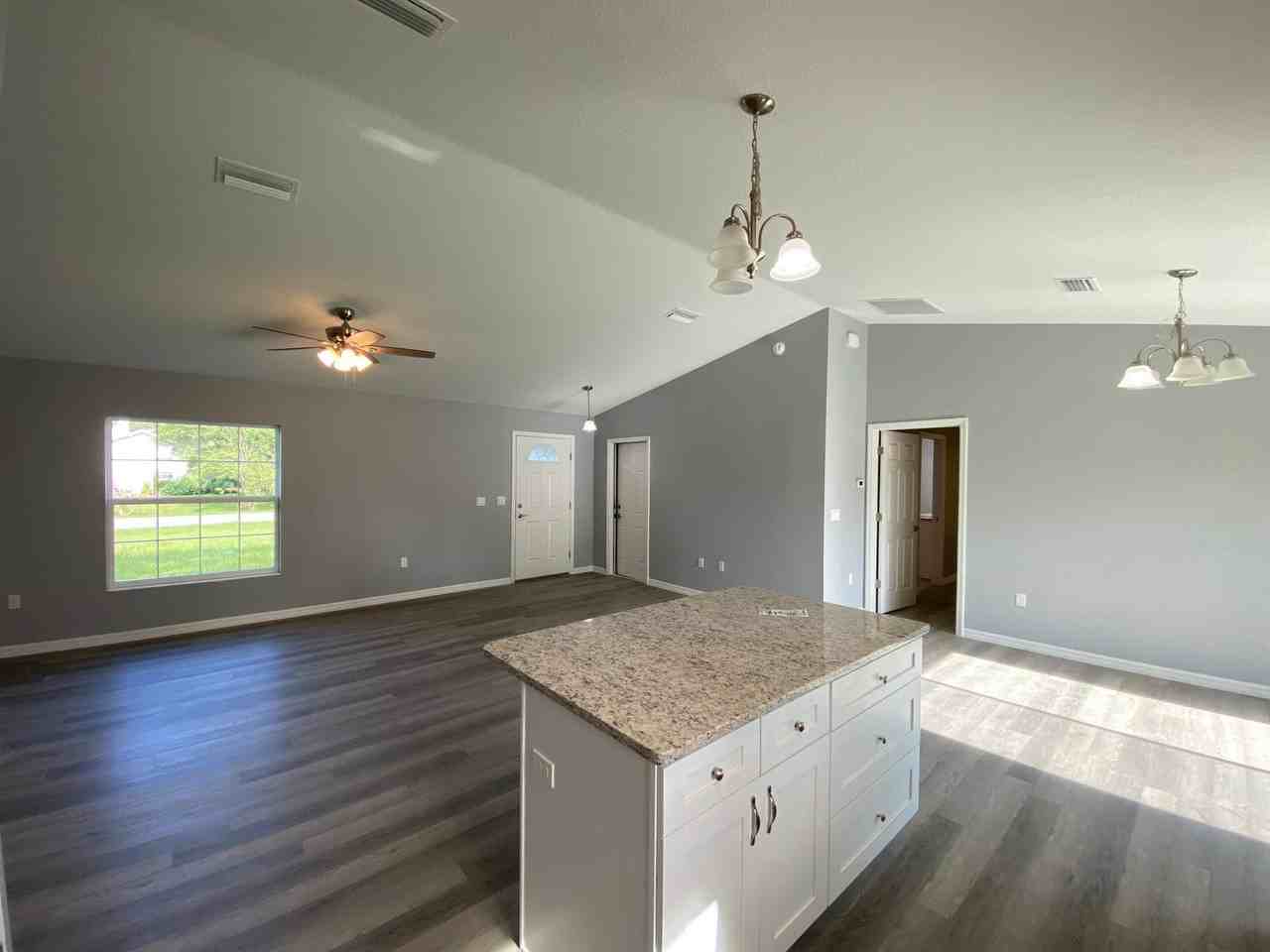 2827 Sw 140th Loop - Photo 5 of 32