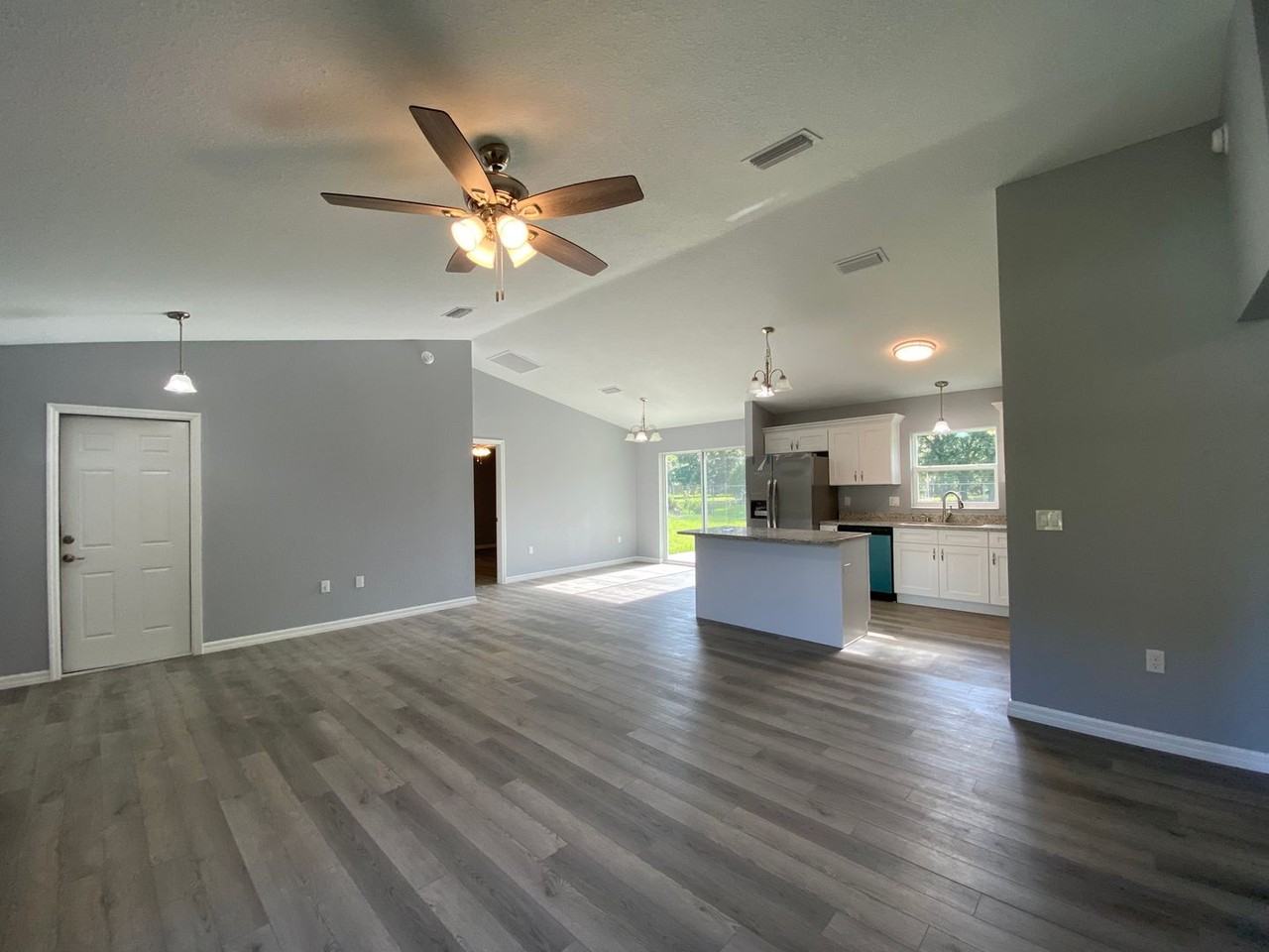 2827 Sw 140th Loop - Photo 7 of 32