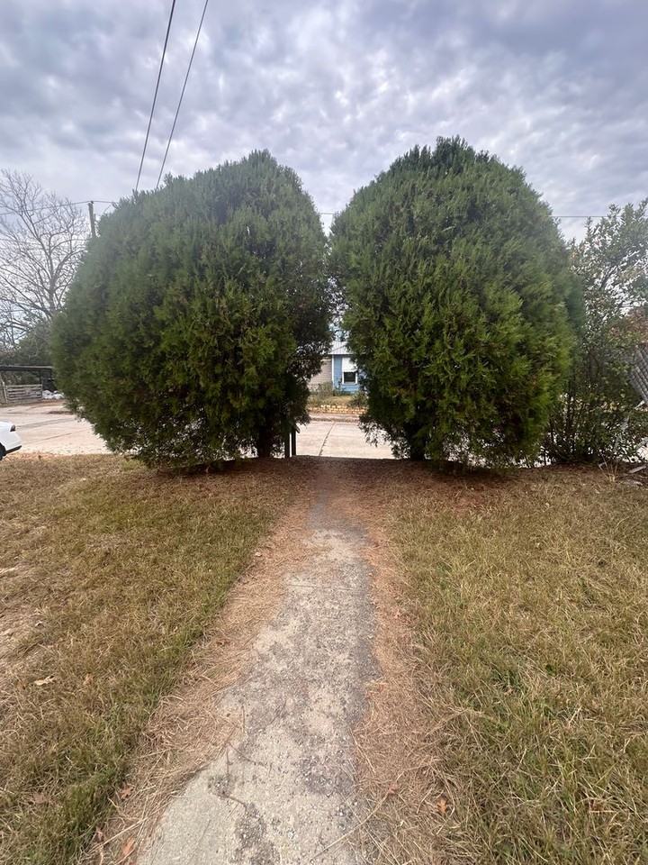 2760 Cherry Avenue - Photo 2 of 9