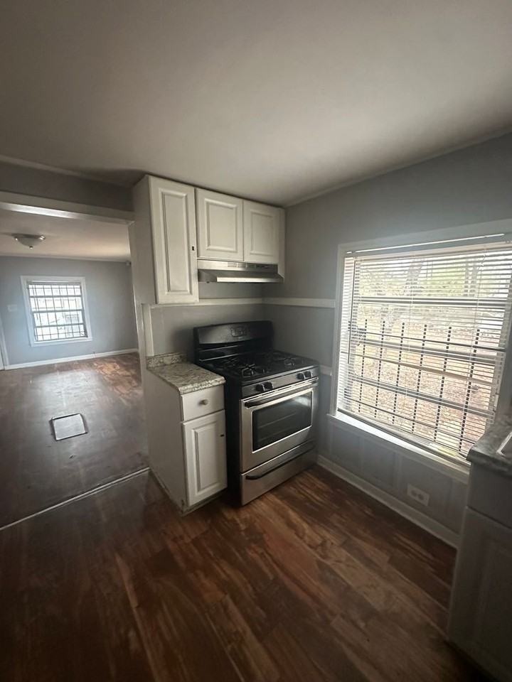 330 Hortman Avenue - Photo 3 of 10